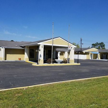Rodeway Inn & Suites Enterprise Exterior photo